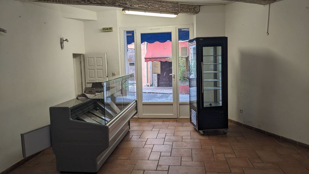 Appartement Local commercial BARGEMON 110000€ ARCHI-IMMO Appartement Local commercial BARGEMON 110000€ ARCHI-IMMO