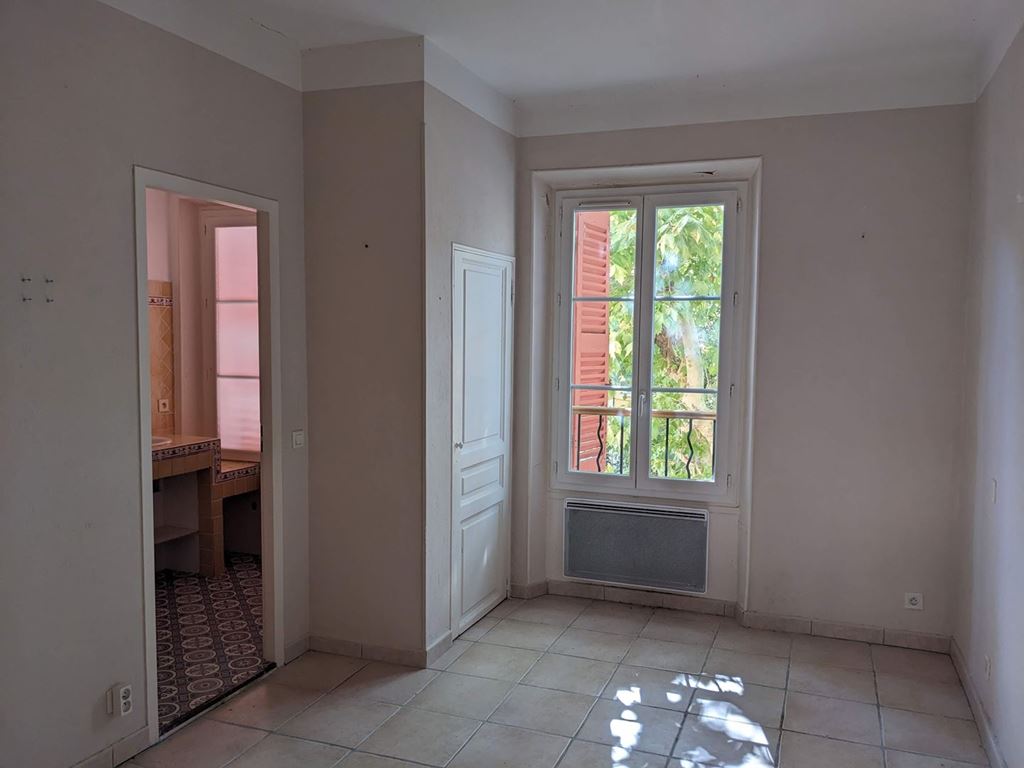 Appartement T3 BARGEMON 130000€ ARCHI-IMMO Appartement T3 BARGEMON 130000€ ARCHI-IMMO